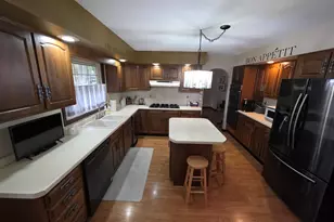 607 Greenridge Dr, Sterling, IL 61081 - Photo 17