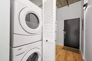 50 E 16th St, Chicago, IL 60616 - Photo 27