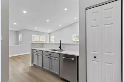 1203 Brookdale Drive, Carpentersville, IL 60110 - Photo 11