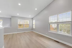 1203 Brookdale Dr, Carpentersville, IL 60110 - Photo 7