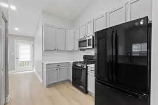 1203 Brookdale Dr, Carpentersville, IL 60110 - Photo 9