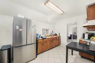 12609 Maple Ave, Blue Island, IL 60406 - Photo 9