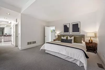 2209 N Seminary Avenue, Chicago, IL 60614 - Photo 27