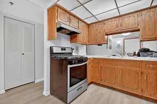 10630 Ridgeland Ave, Chicago Ridge, IL 60415 - Photo 9