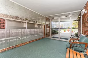 222 Madison St, Joliet, IL 60435 - Photo 13