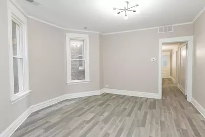 2934 N Sawyer Avenue, Chicago, IL 60618 - Photo 3