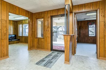 1700 S Eastwood Drive, Woodstock, IL 60098 - Photo 3