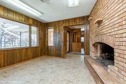 1700 S Eastwood Drive, Woodstock, IL 60098 - Photo 7