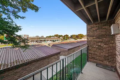 3617 Central Avenue E #201, Glenview, IL 60025 - Photo 3