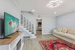 8846 Austin Ave, Morton Grove, IL 60053 - Photo 3