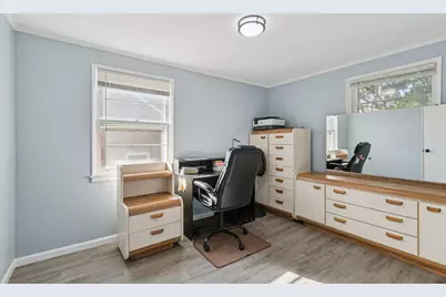 8846 Austin Avenue, Morton Grove, IL 60053 - Photo 11