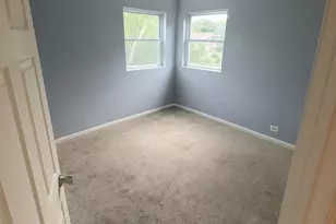 2002 Burr Oak Ln, Lindenhurst, IL 60046 - Photo 13