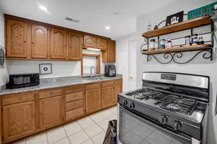 8845 W 75th St, Justice, IL 60458 - Photo 3