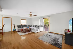 8845 W 75th St, Justice, IL 60458 - Photo 9