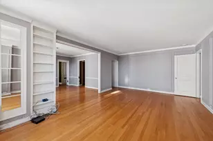 5555 N Sheridan Rd, Chicago, IL 60640 - Photo 5