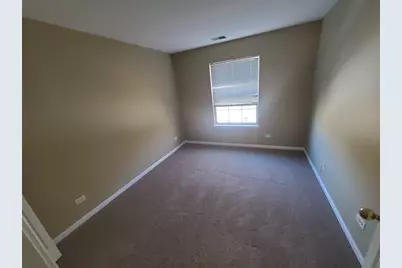 1037 N Village Drive #3, Round Lake Beach, IL 60073 - Photo 7