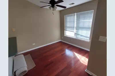 1037 N Village Drive #3, Round Lake Beach, IL 60073 - Photo 5