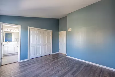 1305 Spalding Drive, Mundelein, IL 60060 - Photo 13