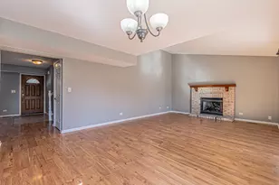 1305 Spalding Dr, Mundelein, IL 60060 - Photo 7