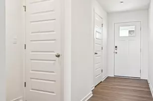 119 Cornerstone Xing, Hampshire, IL 60140 - Photo 3