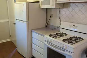 342 Sunrise Ave, Willowbrook, IL 60527 - Photo 5