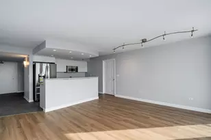 1640 Maple Ave, Evanston, IL 60201 - Photo 7