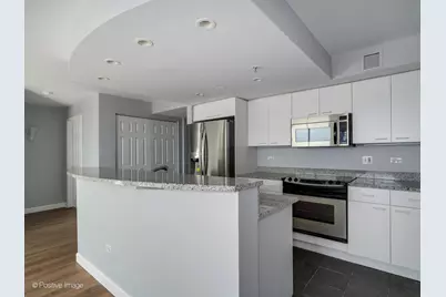 1640 Maple Avenue #804, Evanston, IL 60201 - Photo 9