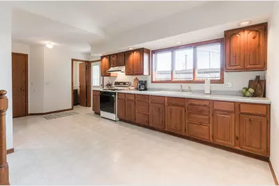 120 Evans Avenue, Dekalb, IL 60115 - Photo 5