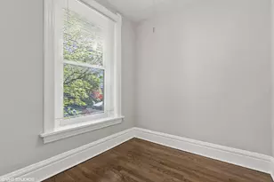 2335 W School St, Chicago, IL 60618 - Photo 15