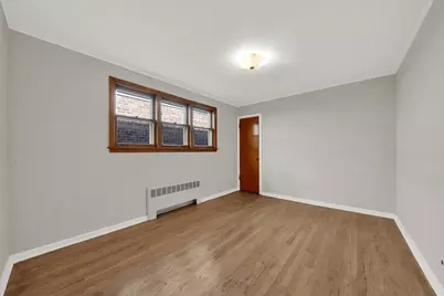 5730 S Tripp Avenue, Chicago, IL 60629 - Photo 7