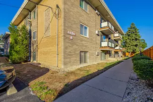 7434 W 111th St, Worth, IL 60482 - Photo 1