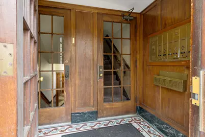 1042 Washington Boulevard #3W, Oak Park, IL 60302 - Photo 3