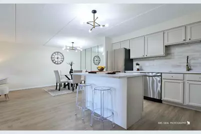 4106 N Narragansett Avenue #301, Chicago, IL 60634 - Photo 9