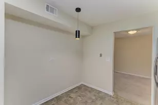 100 Lake Blvd, Buffalo Grove, IL 60089 - Photo 15