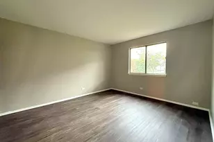 314 Wildberry Ct, Schaumburg, IL 60193 - Photo 9