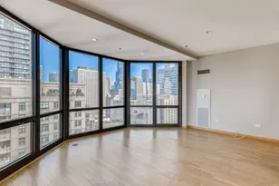 635 N Dearborn St, Chicago, IL 60654 - Photo 9