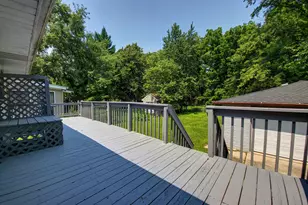 349 E Maple Dr, Glenwood, IL 60425 - Photo 25