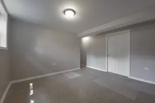 349 E Maple Dr, Glenwood, IL 60425 - Photo 23