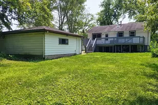 349 E Maple Dr, Glenwood, IL 60425 - Photo 27