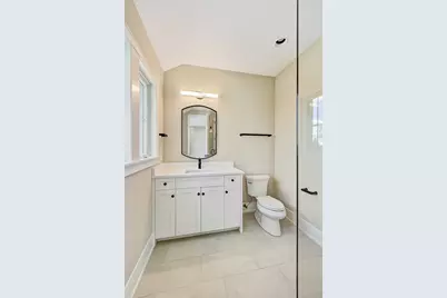 6200 Clarendon Hills Road, Willowbrook, IL 60527 - Photo 31