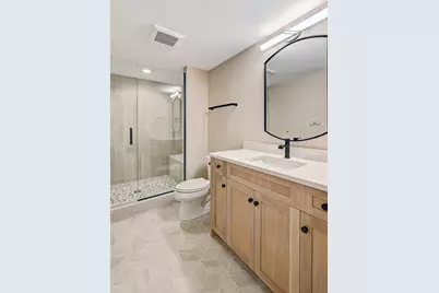 6200 Clarendon Hills Road, Willowbrook, IL 60527 - Photo 39