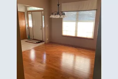 296 W Prairie Walk Lane, Round Lake, IL 60073 - Photo 3