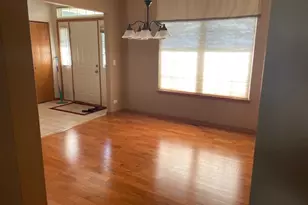 296 W Prairie Walk Ln, Round Lake, IL 60073 - Photo 3