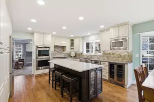 1165 Dickens Ave, Naperville, IL 60563 - Photo 15