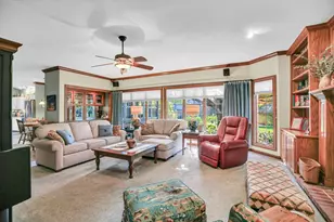 4005 Pinecrest Dr, Champaign, IL 61822 - Photo 9