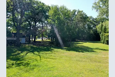 18238 W Gages Lake Road, Grayslake, IL 60030 - Photo 5