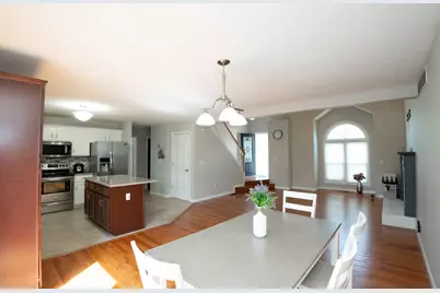 1708 Royal Pointe Drive, Bloomington, IL 61704 - Photo 19