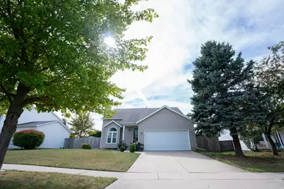 1708 Royal Pointe Drive, Bloomington, IL 61704 - Photo 47