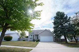 1708 Royal Pointe Dr, Bloomington, IL 61704 - Photo 47