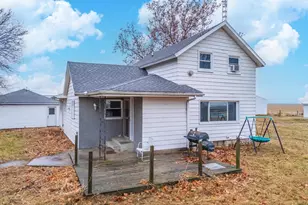 4043 N 3000 E Rd, Strawn, IL 61775 - Photo 17